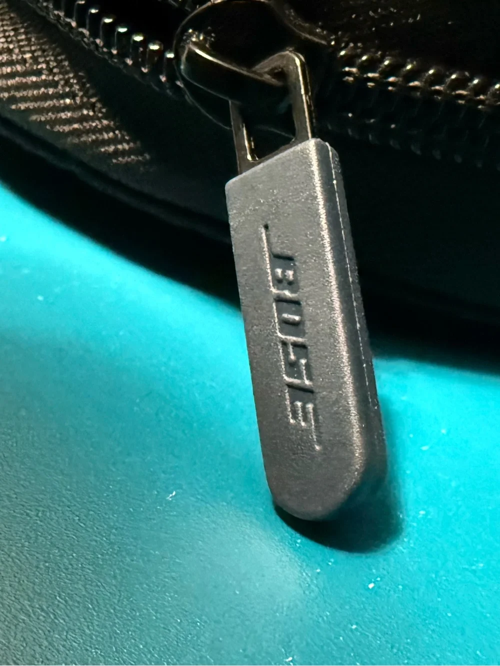Bose Headphones Case - Picture 5 of 5